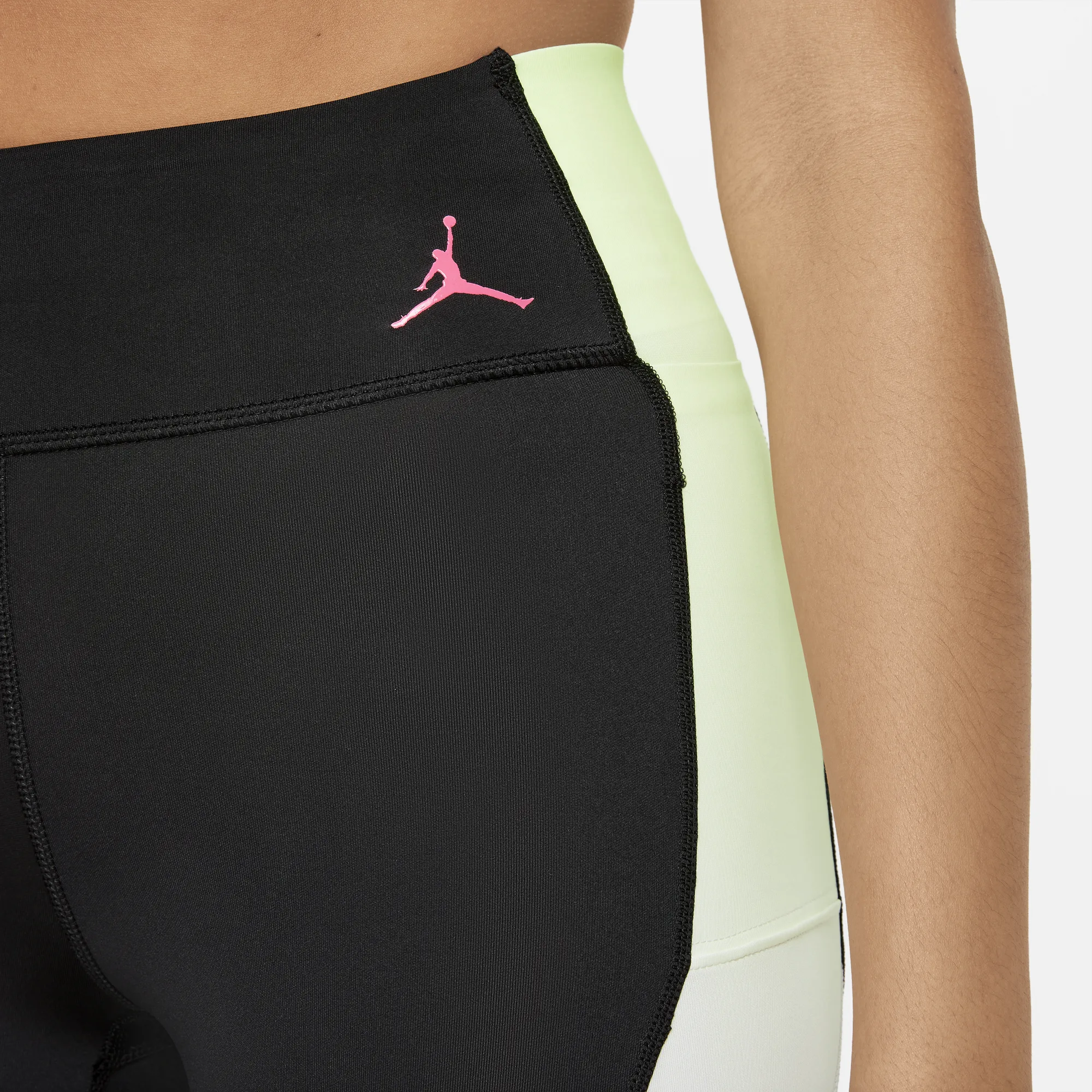 Air Jordan Womens Heatwave Bike Shorts 'Lt Arctic Pink'