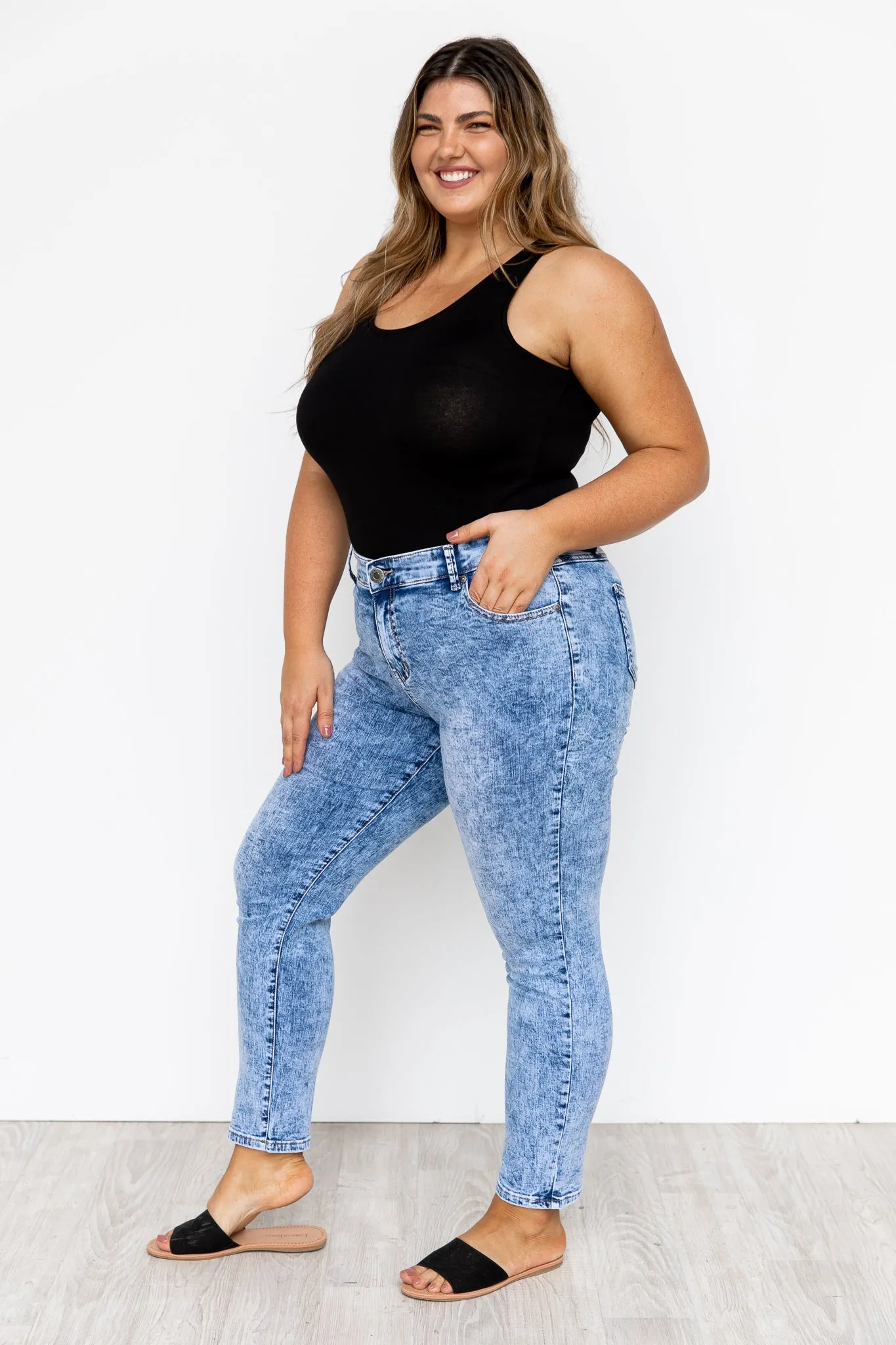 Anya Jeans - Acid Wash