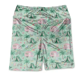 Camping in Biker-Slip Shorts 6"