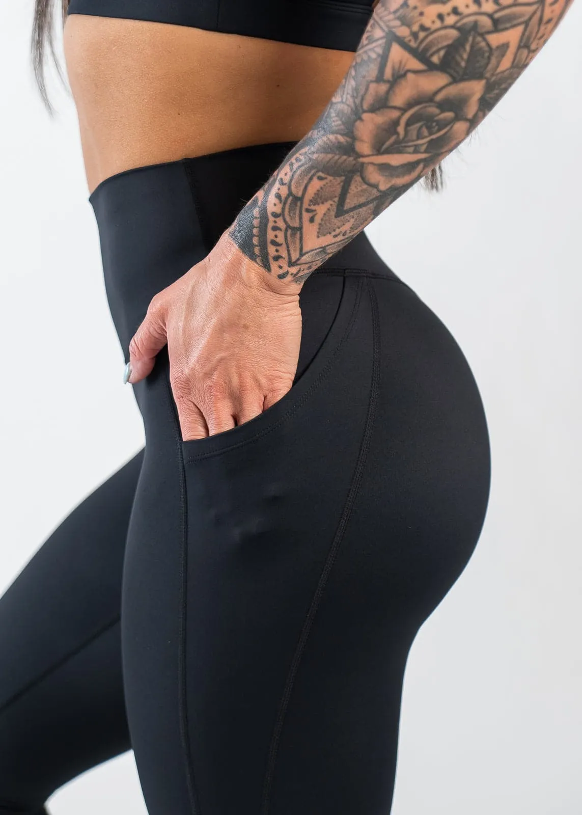 Empowered Leggings With Pockets | Black